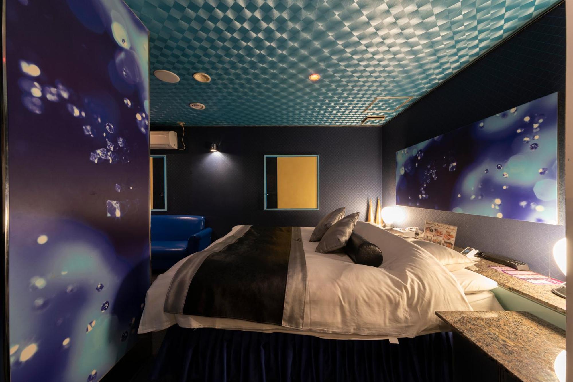Hotel Love Ikutama -Adult Only Осака Екстер'єр фото