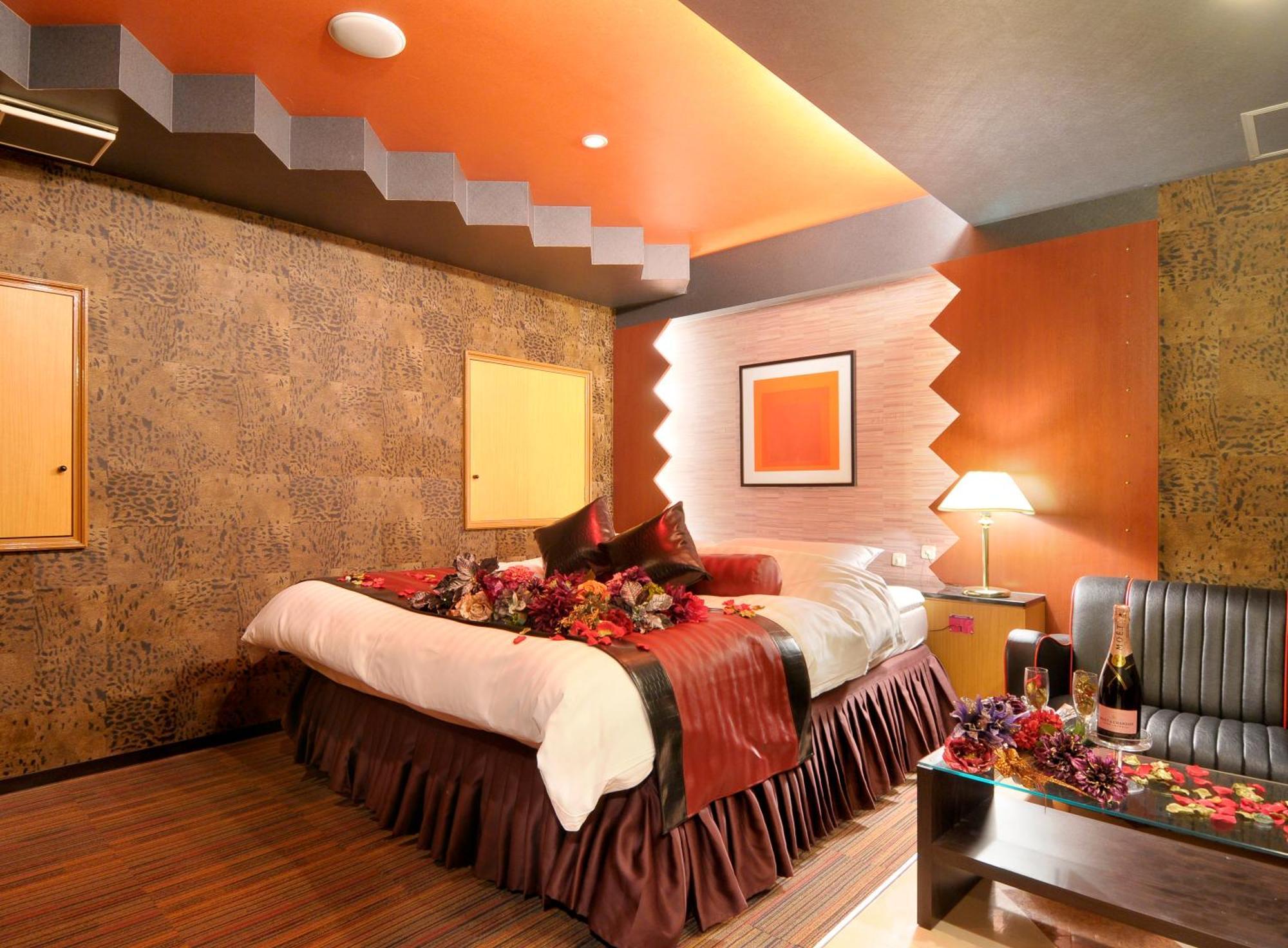 Hotel Love Ikutama -Adult Only Осака Екстер'єр фото