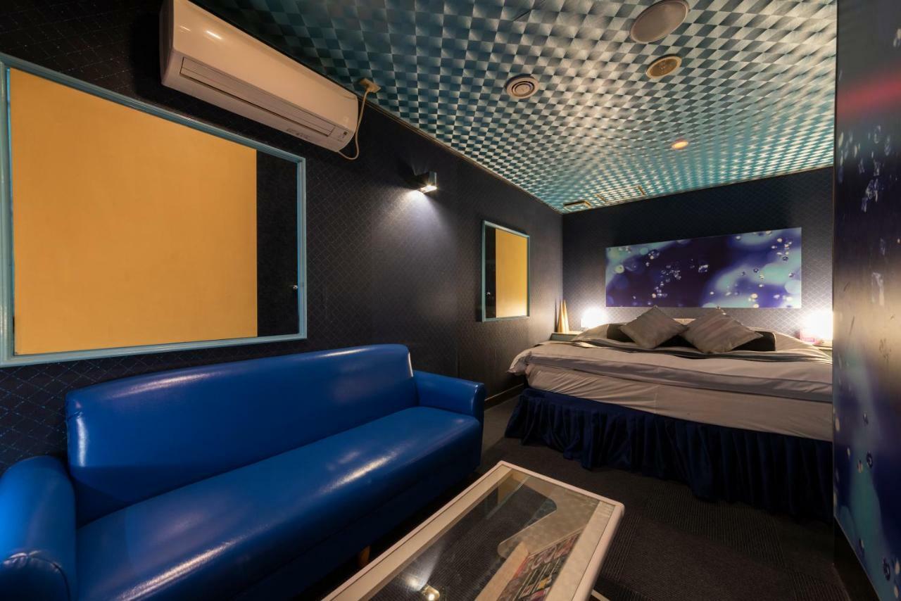 Hotel Love Ikutama -Adult Only Осака Екстер'єр фото