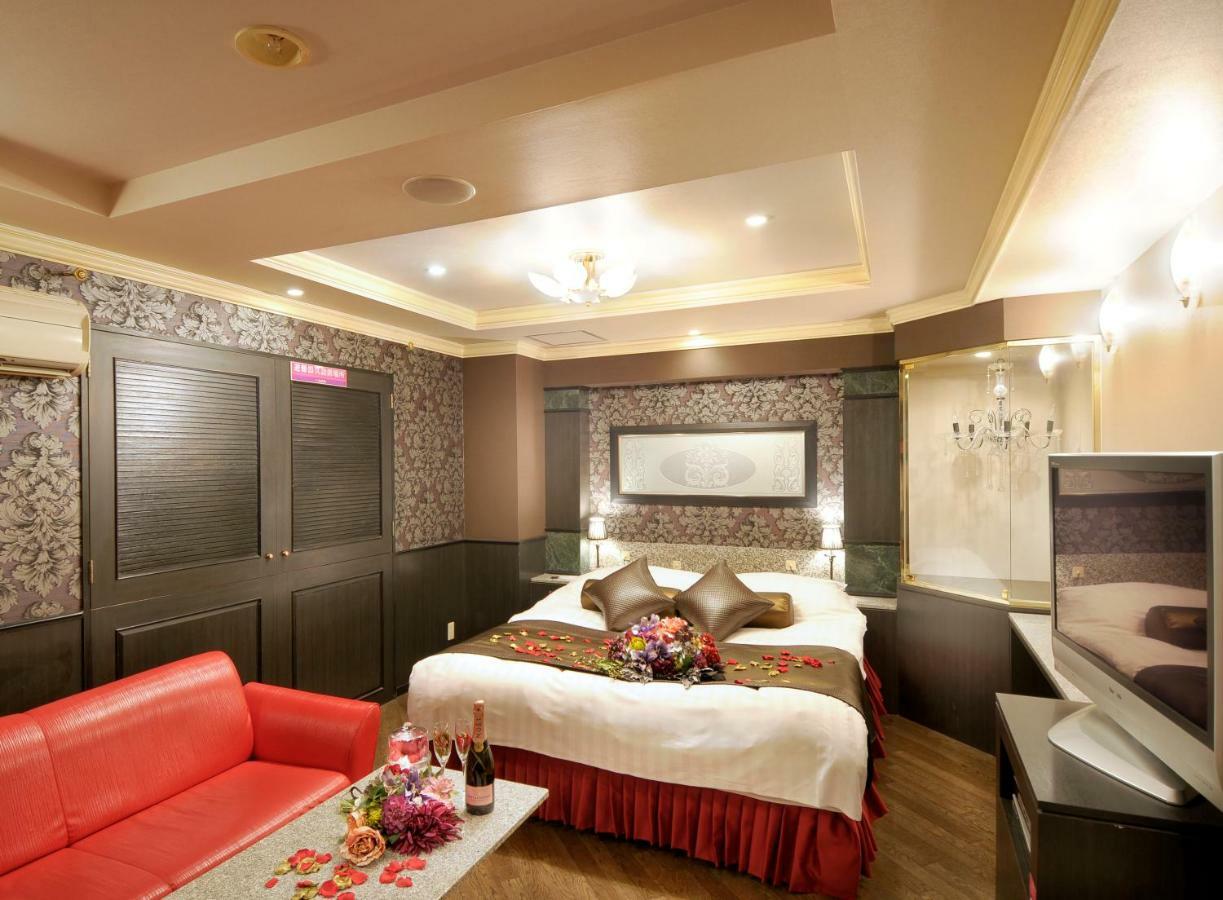 Hotel Love Ikutama -Adult Only Осака Екстер'єр фото